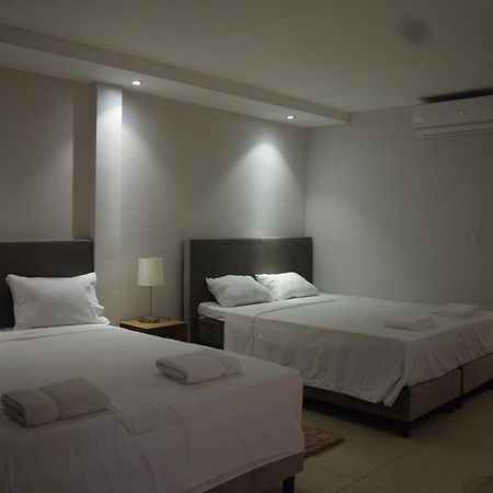 Hotel Ritzz パラマリボ エクステリア 写真