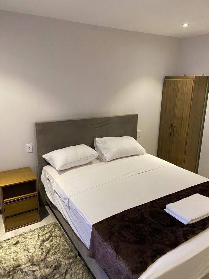 Hotel Ritzz パラマリボ エクステリア 写真